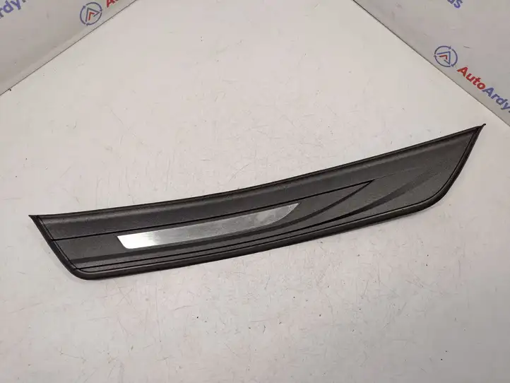 BMW 5 F10 F11 (2009 - 2016) 51477203603 Внутренняя отделка заднего порога — фото 1