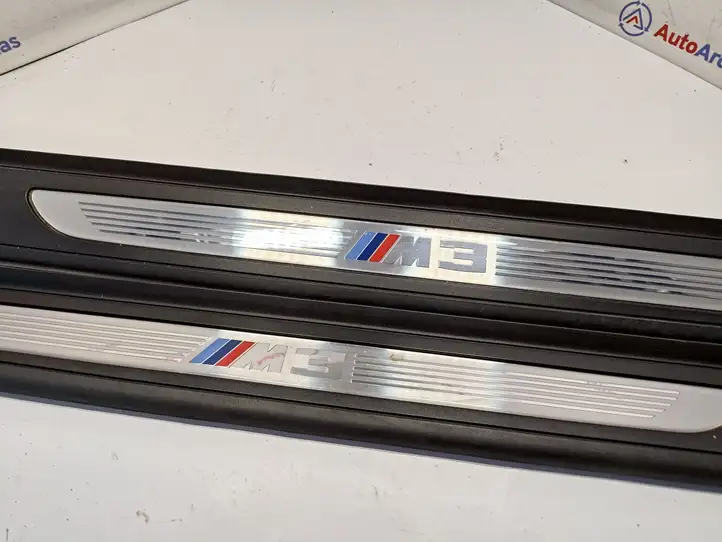 BMW M3 E92 (2007 - 2013) 51477900752 Внутренняя обшивка порога (комплект) — фото 3