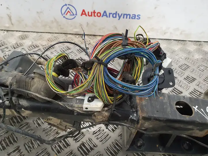BMW 3 E90 E91 (2005 - 2012) 6791155 Комплект буксировочного крюка — фото 2