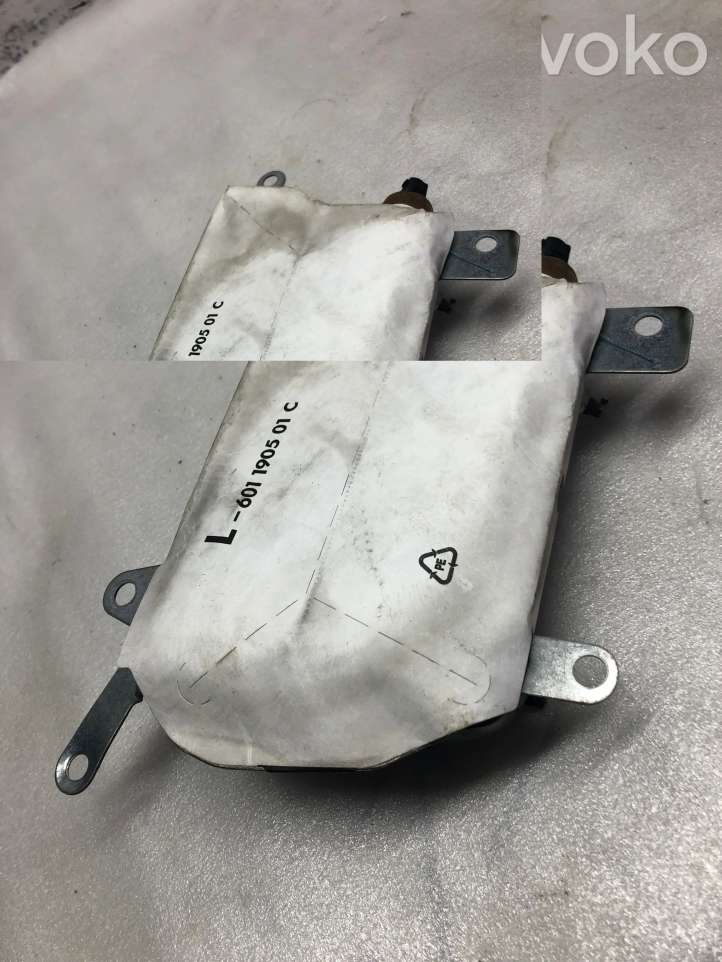 BMW 5 E60 E61 (2004 - 2010)  L6011905501c Подушка безопастности передней двери