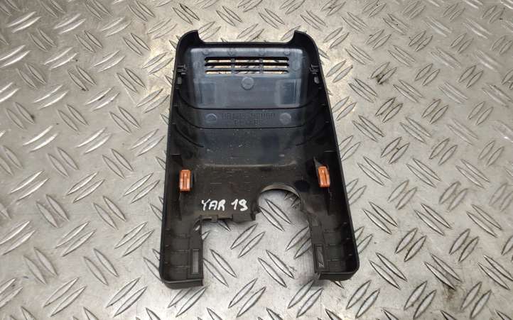 Toyota Yaris (2019 - )  8818352060 Отделка зеркала заднего вида