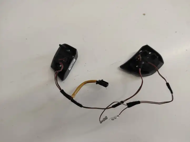 Opel Astra H (2004 - 2009) 305582185057 Кнопки на рулевом колесе — фото 4
