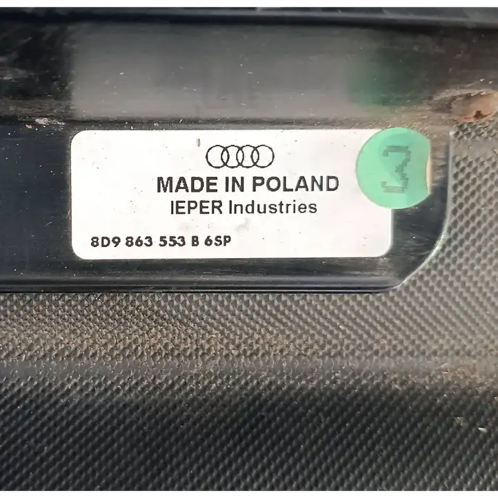 Audi A4 S4 B5 8D (1999 - 2001) 8D9863553B Шторка — фото 3
