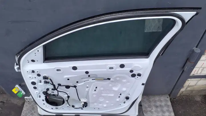 Citroen C4 (2016 - ) Дверь — фото 2