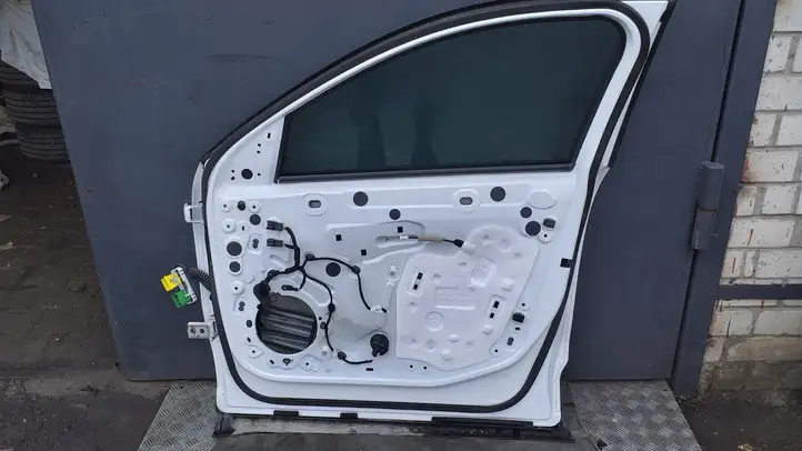 Citroen C4 (2016 - ) Дверь — фото 3