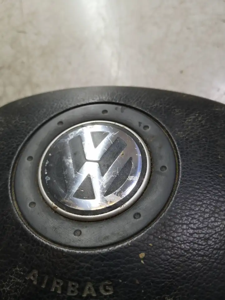 Volkswagen Touran I (2003 - 2010) 6018958 Подушка безопасности руля — фото 2