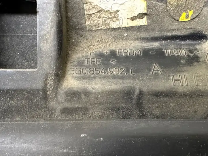 Volkswagen PASSAT B8 (2015 - ) 3G0854902C Молдинги задней двери — фото 3