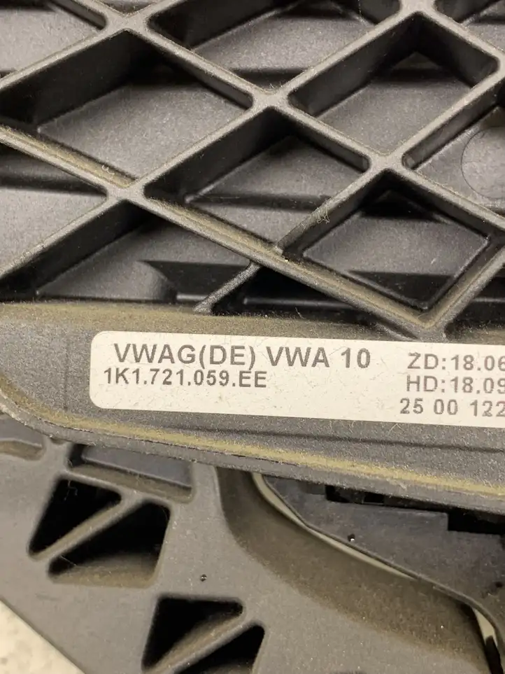 Seat Leon (1P) (2005 - 2012) 1K1721059EE Педаль акселератора — фото 2