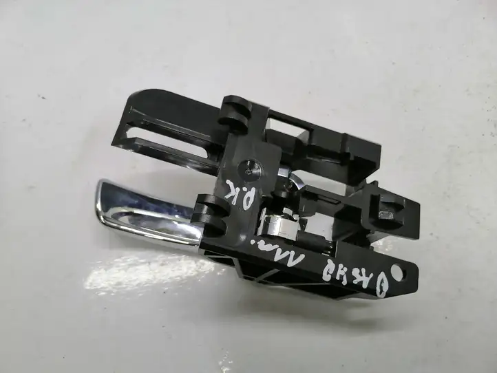 Nissan Qashqai (2010 - 2013) 80671JD0 Внутренняя ручка двери — фото 2