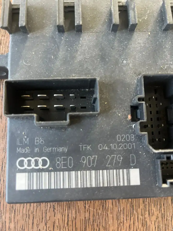 Audi A4 S4 B6 8E 8H (2000 - 2006) 8E0907279D Модуль комфорта — фото 3