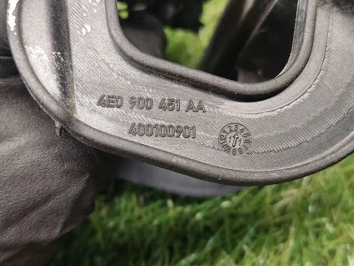 Audi A8 S8 D3 4E (2007 - 2010) 4E0900451AA Крышка омывателя фар — фото 3