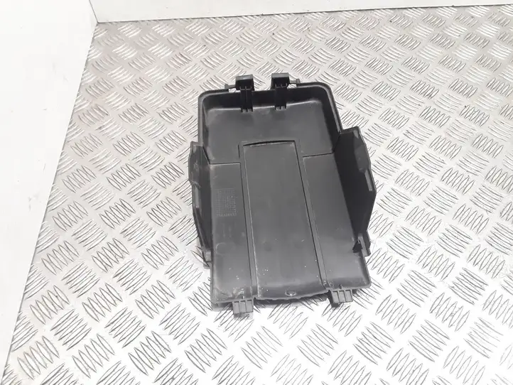 Seat Altea XL (2004 - 2015) 3C0915443A Крышка ящика аккумулятора — фото 2