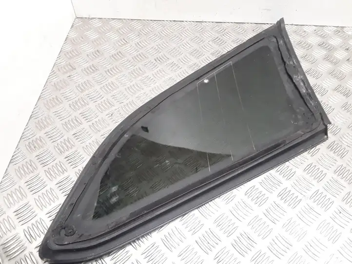 Ford Focus (2011 - 2015) BM51N297B01L Заднее боковое стекло — фото 2