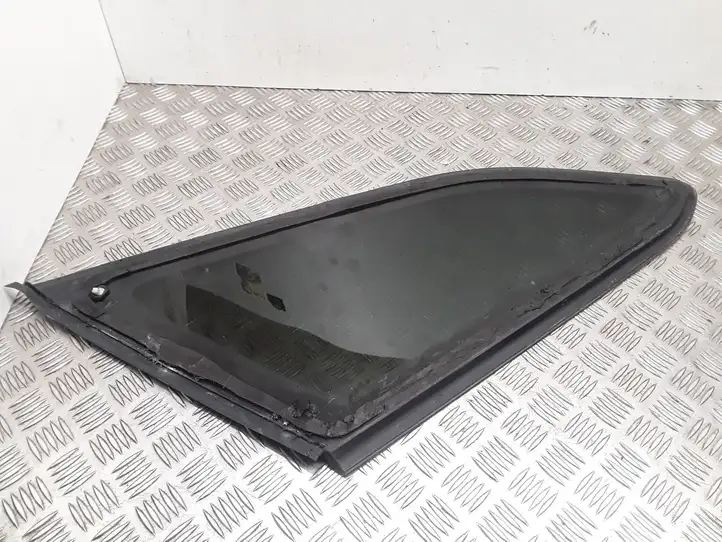 Ford Focus (2011 - 2015) BM51N297B00C Заднее боковое стекло — фото 2