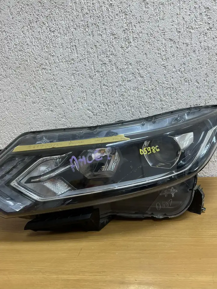 Nissan Qashqai (2017 - 2020) E1334712 Прочие детали салона — фото 8