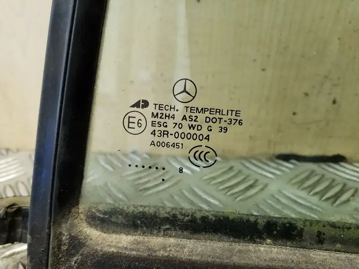 Mercedes-Benz ML W164 (2005 - 2011) A1647302355 Форточка двери — фото 2