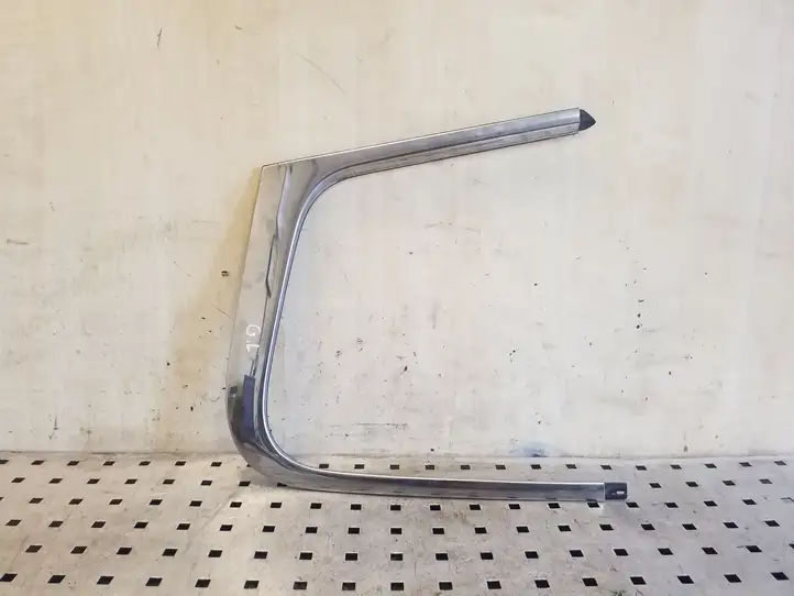 Kia Sportage (2016 - 2018)  83852D9001 Отделка заднего бокового стекла