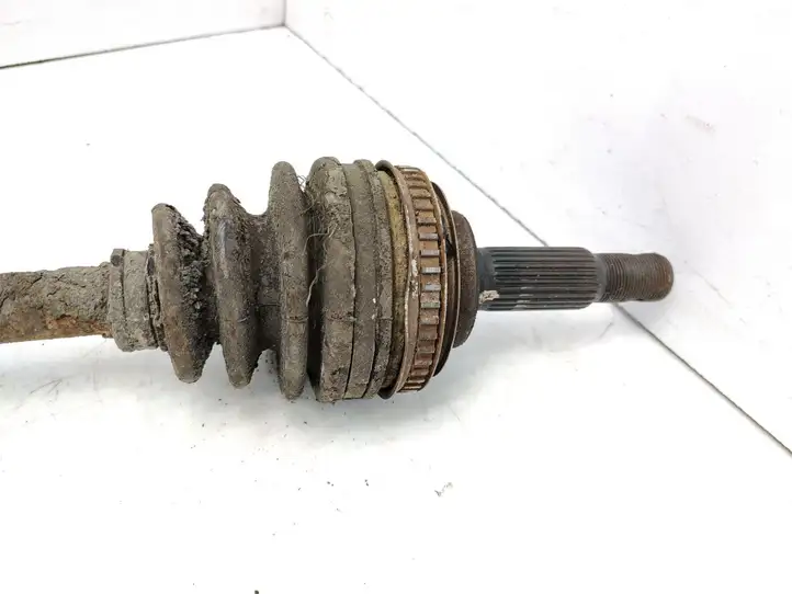 Toyota RAV 4 (XA20) (2000 - 2005) Задняя полуось — фото 4
