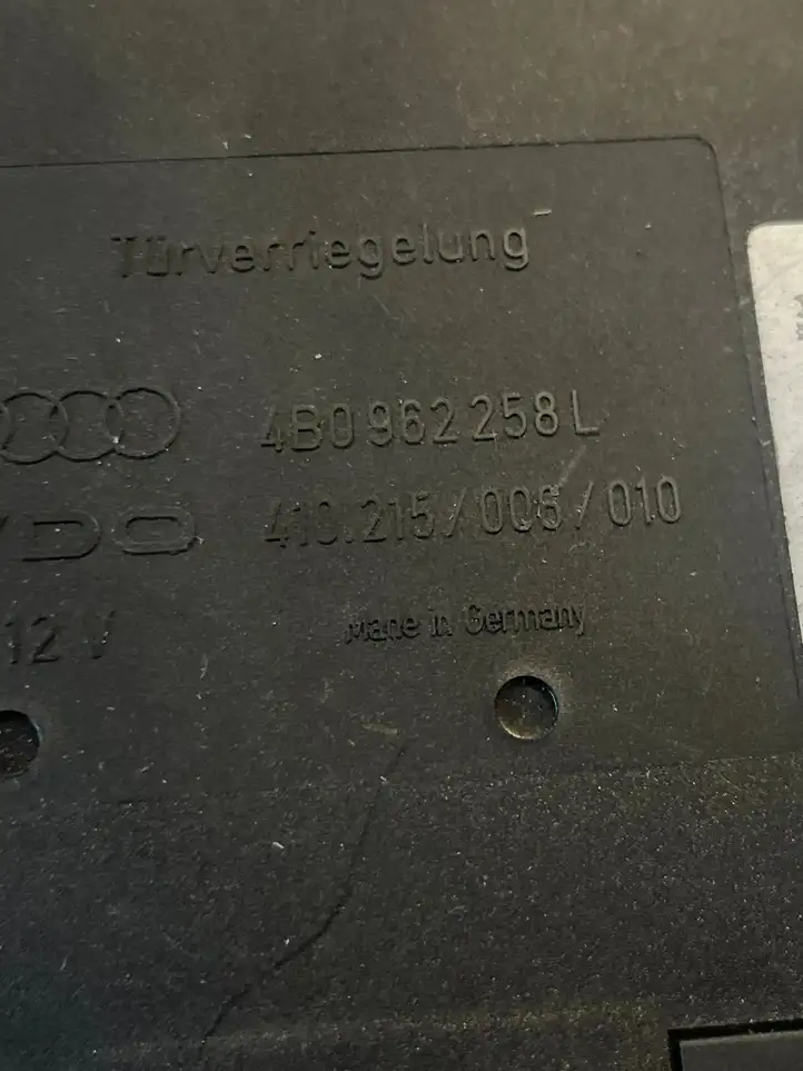 Audi A6 S6 C5 4B (2001 - 2004) 4B0962258L Модуль комфорта — фото 3