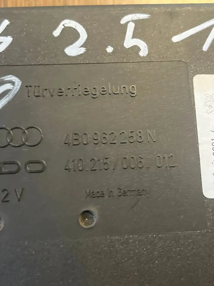 Audi A6 S6 C5 4B (2001 - 2004) 4B0962258N Модуль комфорта — фото 3