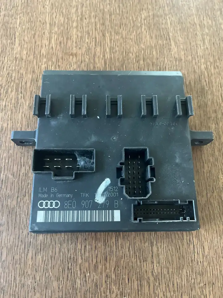 Audi A4 S4 B6 8E 8H (2000 - 2006) 8E0907279B Модуль комфорта — фото 1