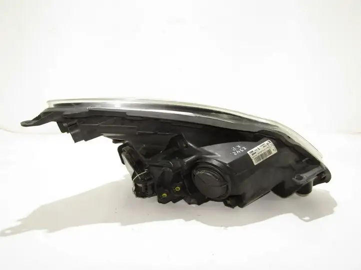 Opel Corsa D (2010 - 2014) Передняя фара — фото 4