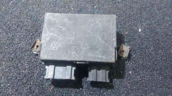 Volkswagen Polo (1994 - 2001)  6x0853257 Блок управления иммобилайзера