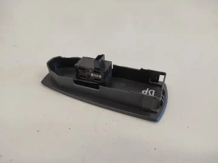 BMW X3 E83 (2003 - 2010) 3403859 Кнопка стеклоподъемников — фото 4
