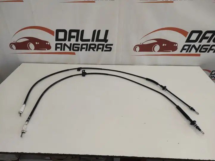 Volvo XC70 (2004 - 2007) Трос ручного тормоза — фото 1