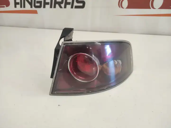 Seat Ibiza III (6L) (2002 - 2008) 6L69455096 Задний фонарь в кузове — фото 1