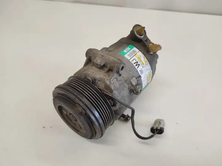 Opel Astra H (2004 - 2009) 13124751 Компрессор (насос) кондиционера воздуха — фото 1