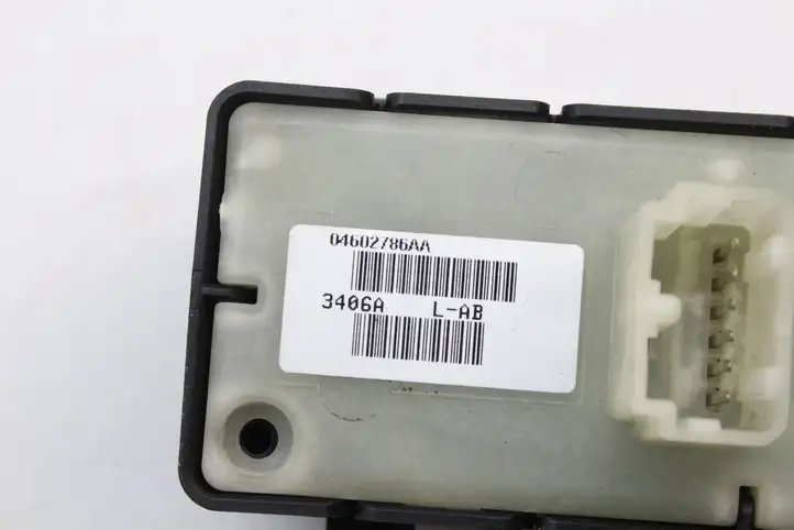 Chrysler 300 - 300C (2005 - 2011) 04602786AA Кнопка стеклоподъемников — фото 5