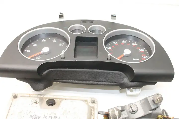 Audi TT Mk1 (1998 - 2003) 8N0906018H Комплект системы зажигания — фото 4