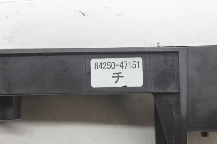 Toyota Prius+ (ZVW40) (2011 - 2018) 8425047151 Кнопки на рулевом колесе — фото 10