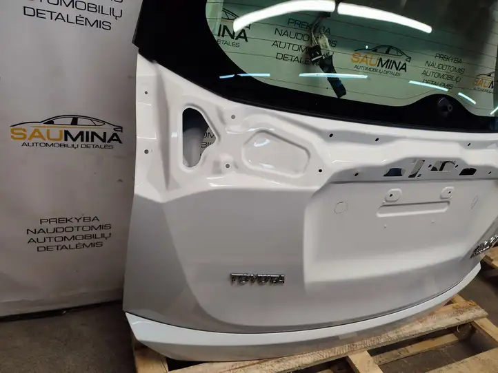 Toyota RAV 4 (XA40) (2012 - 2018) Крышка багажника — фото 5