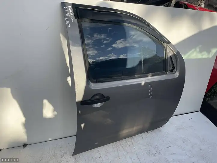 Nissan Navara D23 (2015 - ) Дверь — фото 1
