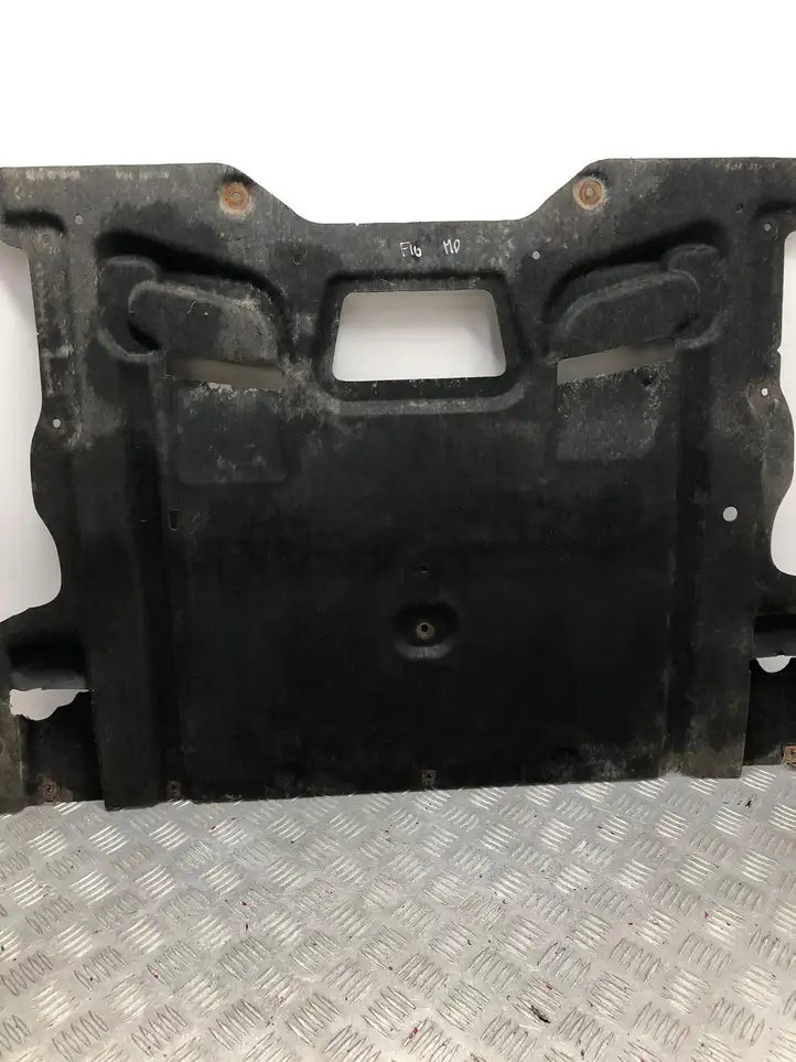 BMW 5 F10 F11 (2009 - 2016) 74850610 Защита двигателя — фото 4