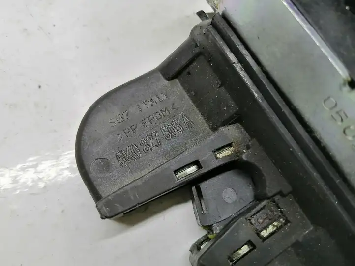 Volkswagen Golf VI (2009 - 2013) 5K0827505A Замок крышки багажника — фото 5
