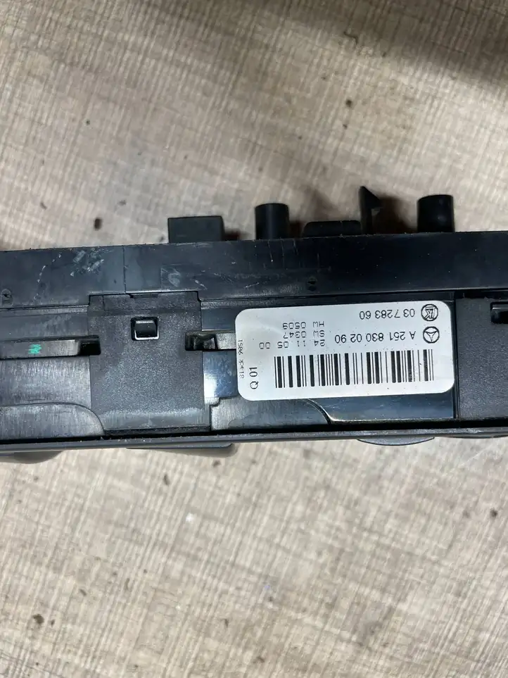 Mercedes-Benz R W251 (2005 - 2013) A2518300290 Блок кнопок стеклоподъемников — фото 3