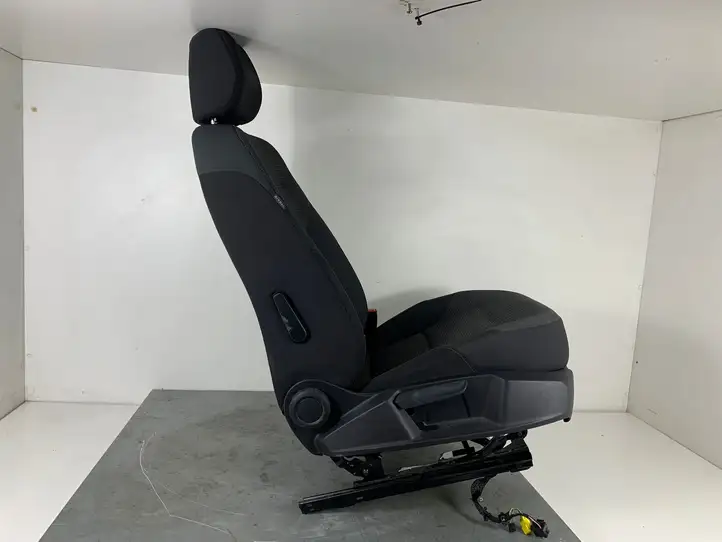 Volkswagen Golf VII (2013 - 2019) 5G0963555R Переднее сиденье пассажира — фото 3