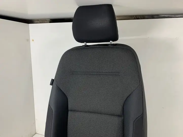 Volkswagen Golf VII (2013 - 2019) 5G0963555R Переднее сиденье пассажира — фото 5