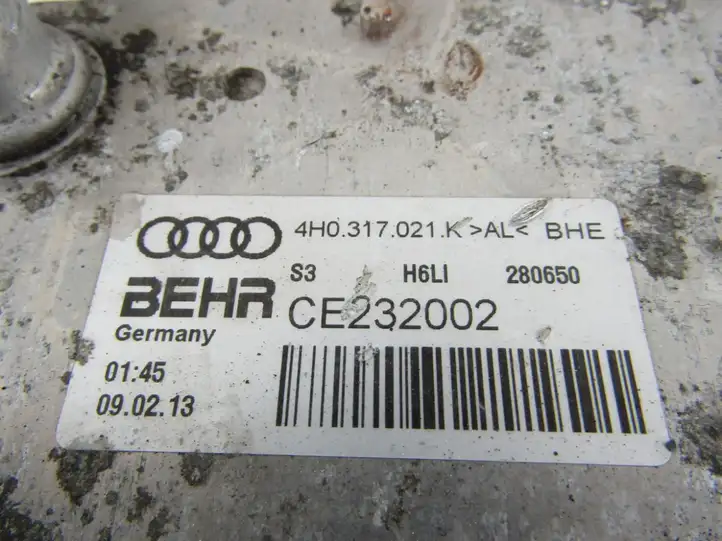 Audi A6 C7 (2011 - 2014) Кронштейн масляного фильтра — фото 2