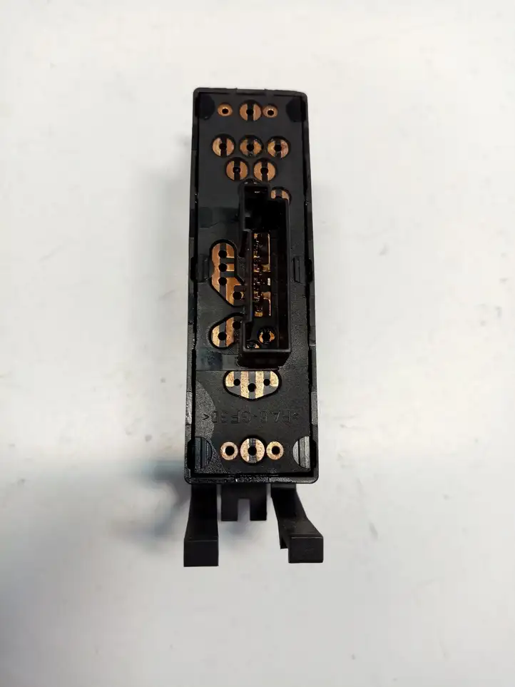 BMW 3 E46 (1998 - 2005) 6902179 Кнопка стеклоподъемников — фото 2
