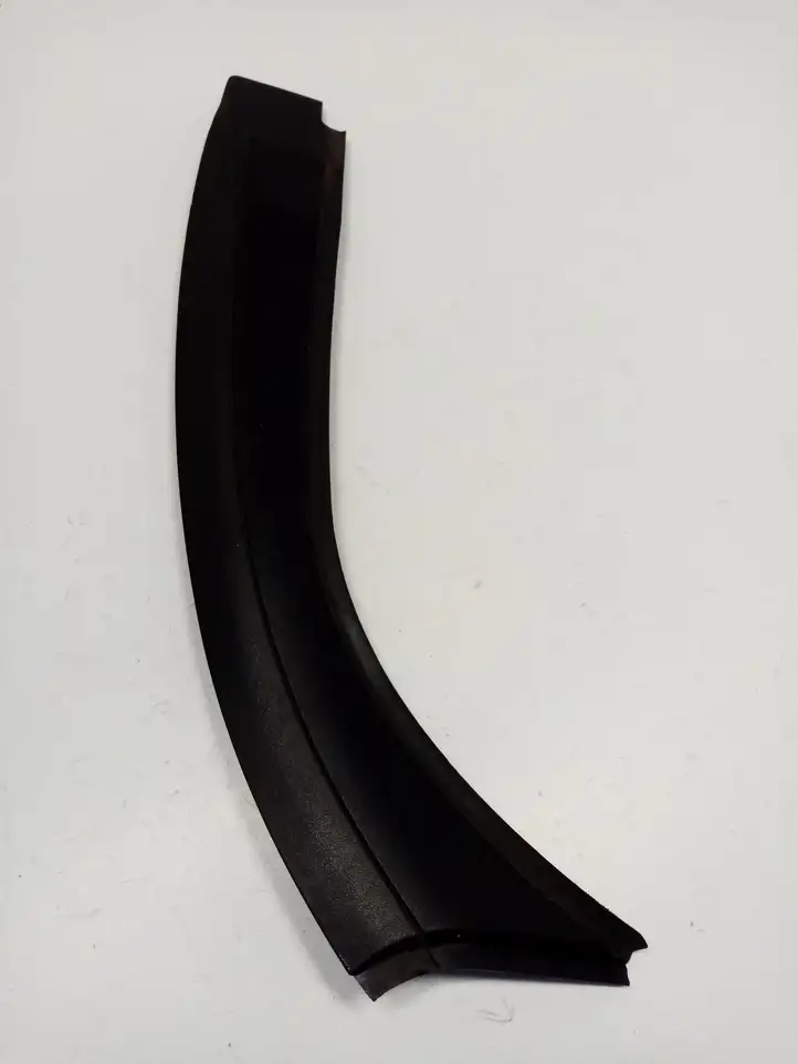 BMW Z4 E85 E86 (2002 - 2008) 51477025645 Нижняя обшивка стойки B — фото 1