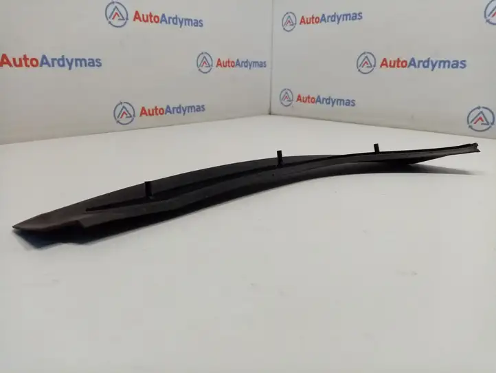 BMW Z4 E85 E86 (2002 - 2008) 51477025645 Нижняя обшивка стойки B — фото 2