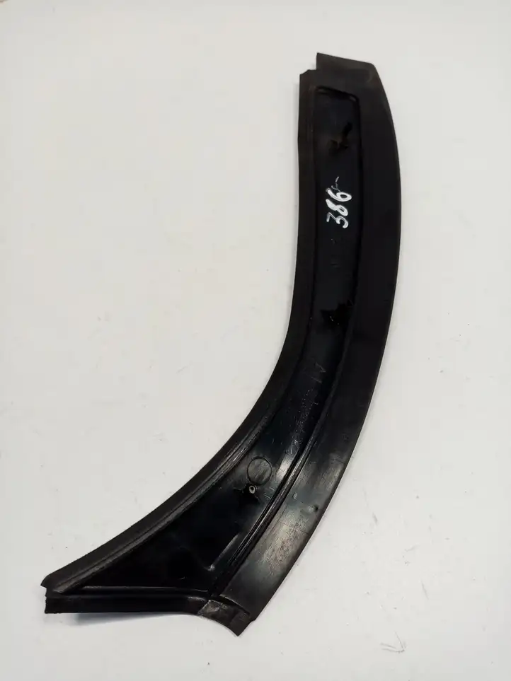BMW Z4 E85 E86 (2002 - 2008) 51477025645 Нижняя обшивка стойки B — фото 3
