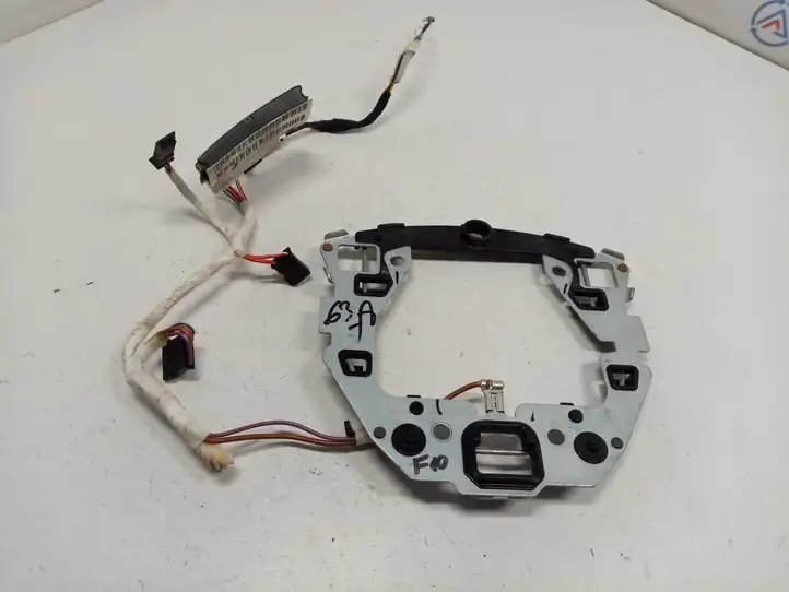 BMW 5 F10 F11 (2009 - 2016) 9218380 Крышка airbag рулевого колеса — фото 2