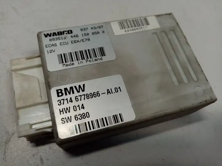 BMW X5 E70 (2006 - 2013) 37146778966 Блок управления пневмоподвеской — фото 3
