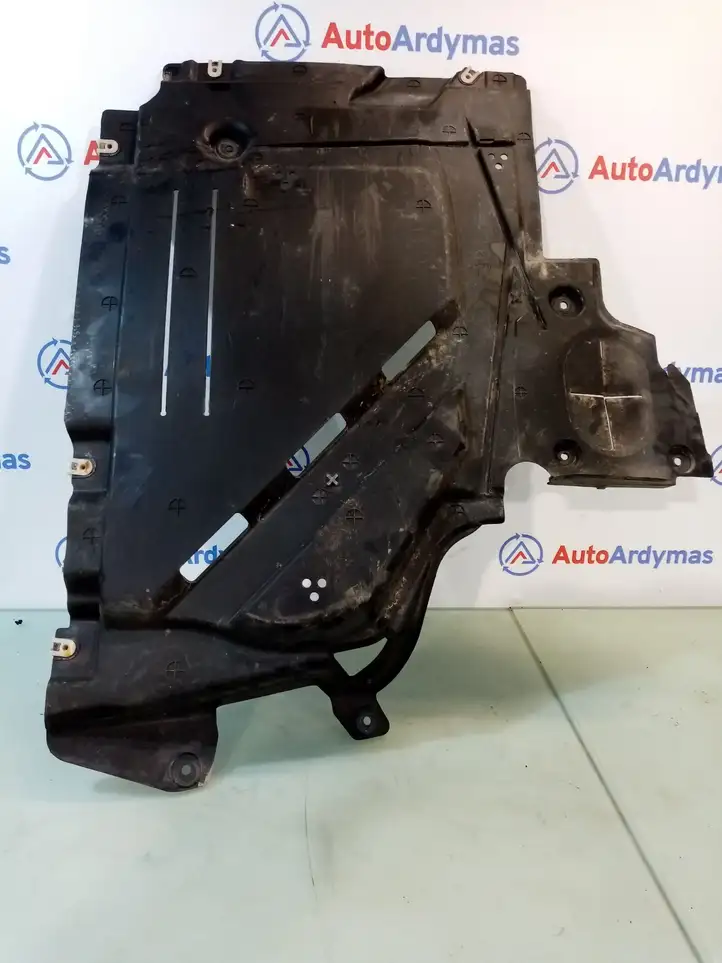 BMW X1 F48 F49 (2015 - 2022) 51757354759 Защита топливного бака — фото 1