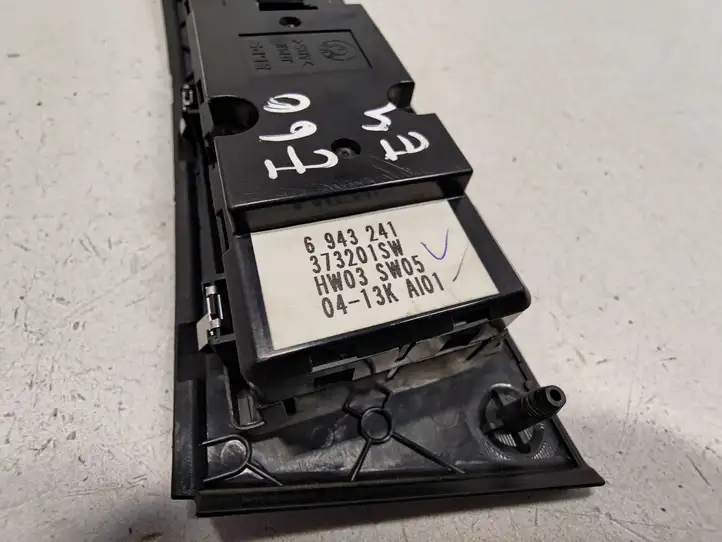 BMW 5 E60 E61 (2004 - 2010) 6943241 Кнопка стеклоподъемников — фото 2